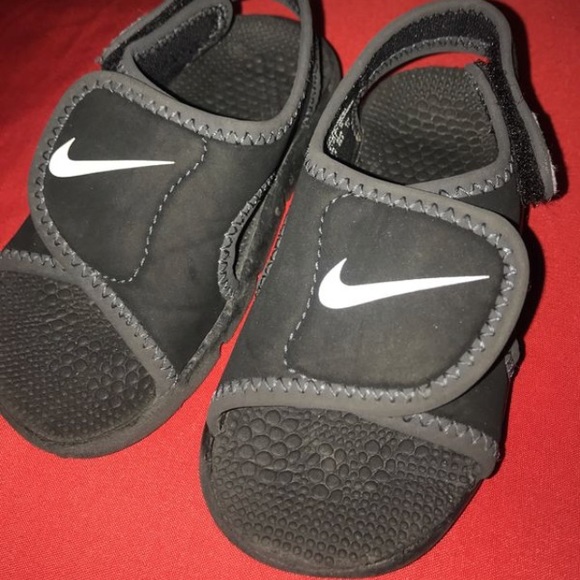 7c nike sandals